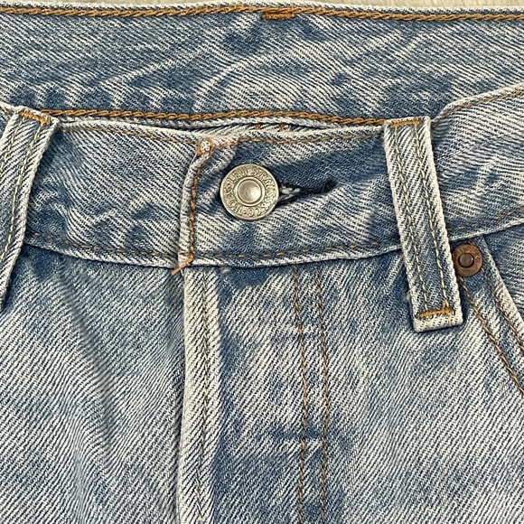 Levi's 501 Distressed Shorts Size 27 - Picture 4 of 15